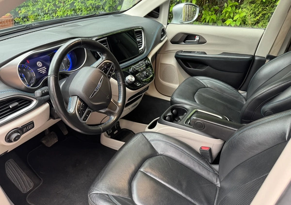 Chrysler Pacifica cena 142900 przebieg: 91500, rok produkcji 2021 z Białystok małe 46